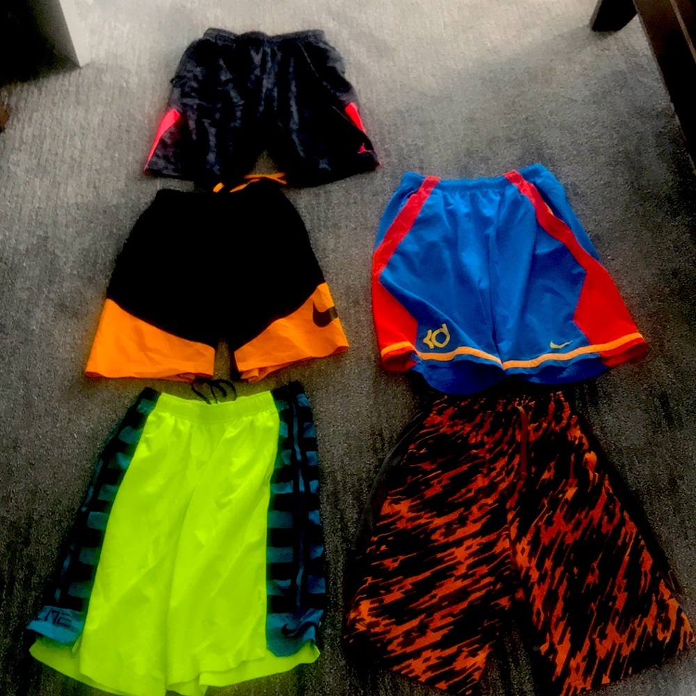 Boys Youth Nike shorts. Sz L + under armour hoodie